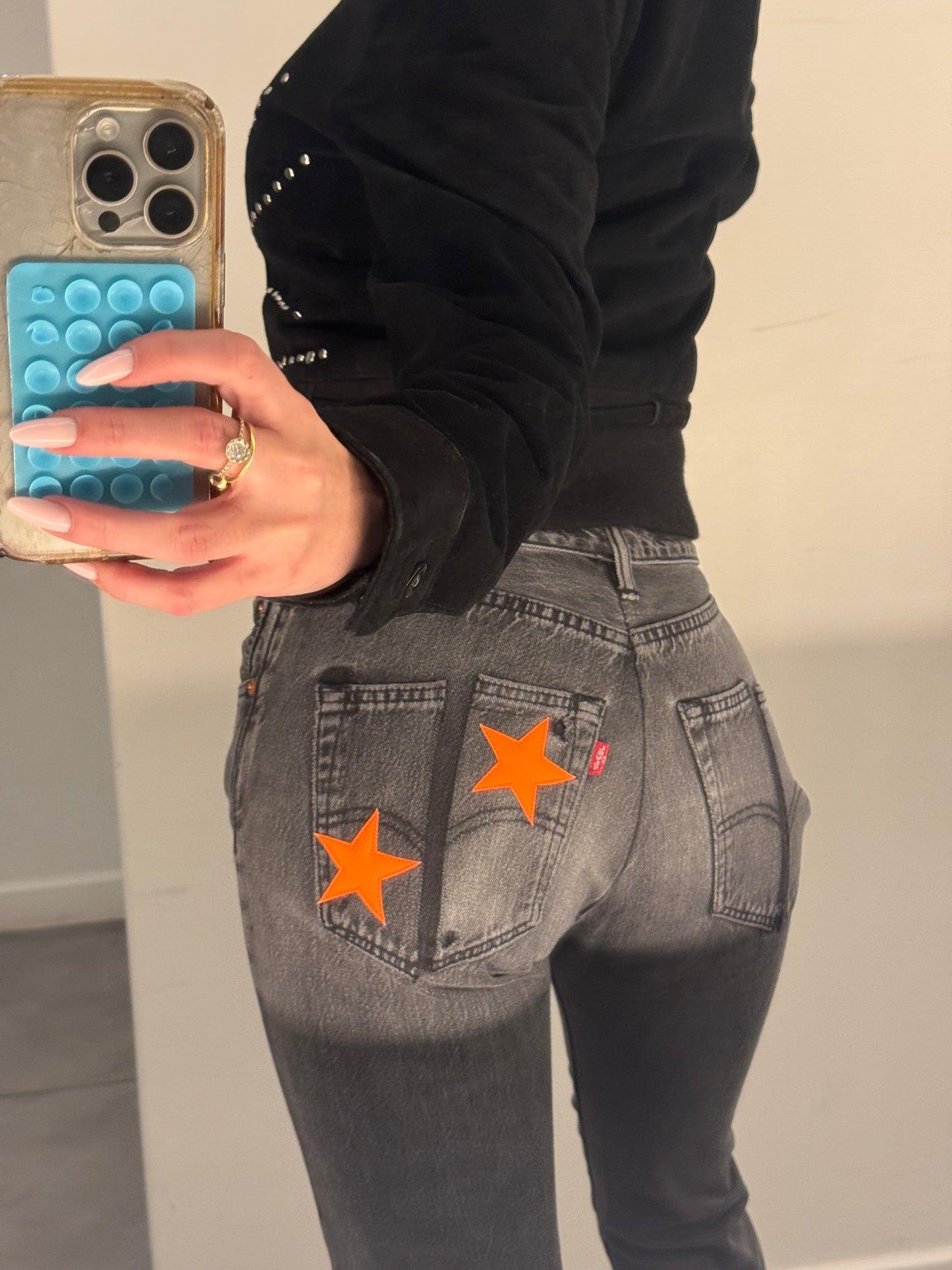 STARZ